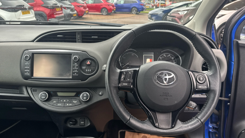 Toyota Yaris 1.5 Hybrid Icon Tech 5dr CVT Hybrid Hatchback